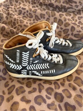 Puma Black High-Top Kids Sneakers with White Accents